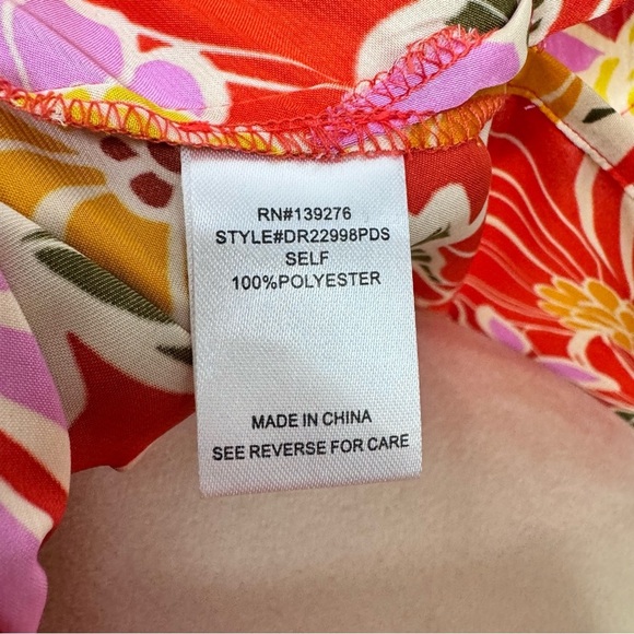 DR2 Short Sleeve Floral Button Down Blouse Size XLarge - Picture 10 of 13